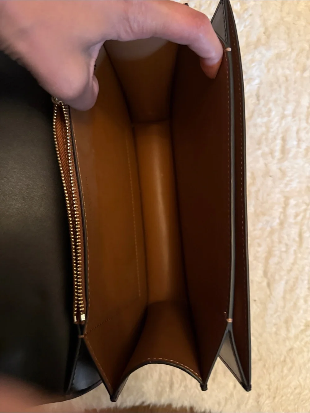Tory Burch Eleanor Black Leather Crossbody with Gold Logo Medallion